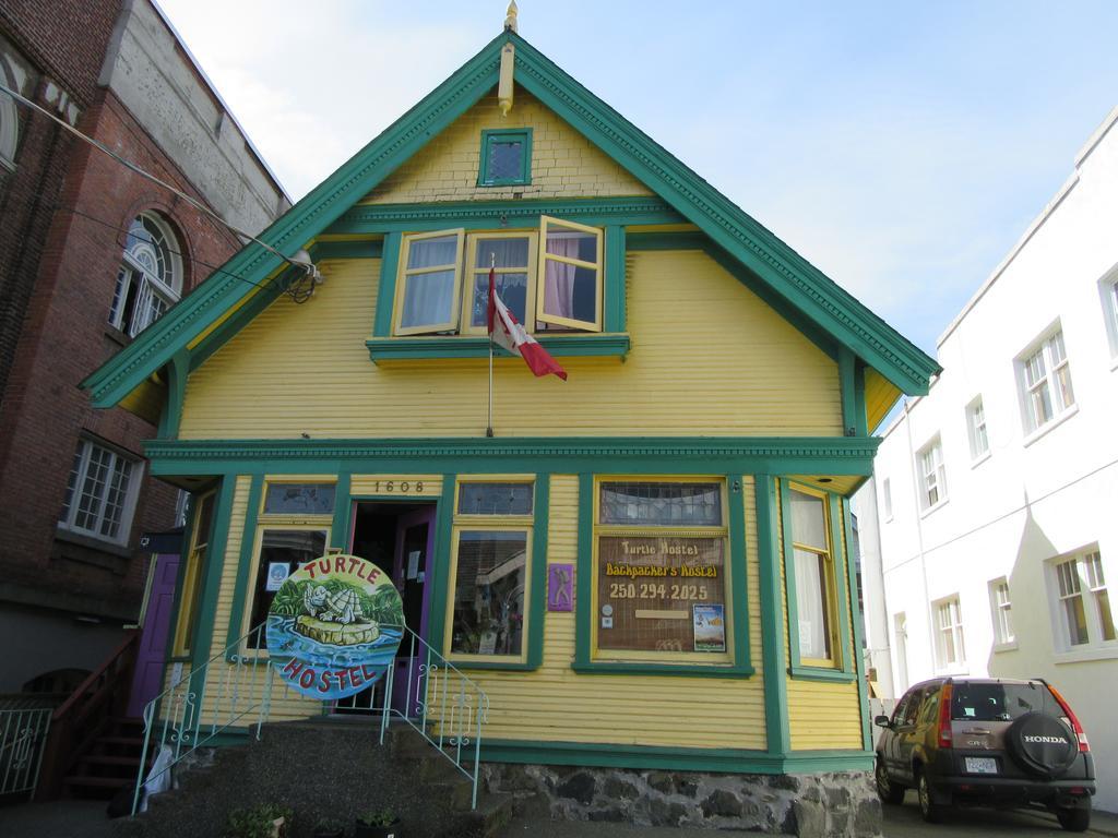 Turtle Hostel Victoria Exterior photo